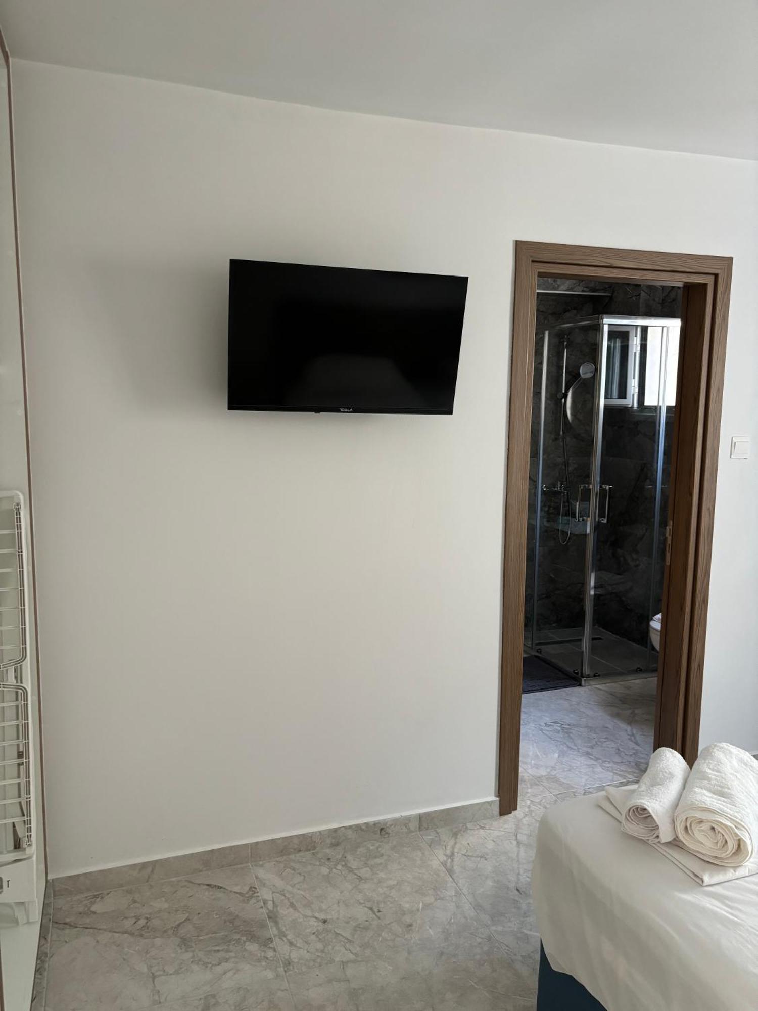 Luca Apts Napa Aya Napa Dış mekan fotoğraf