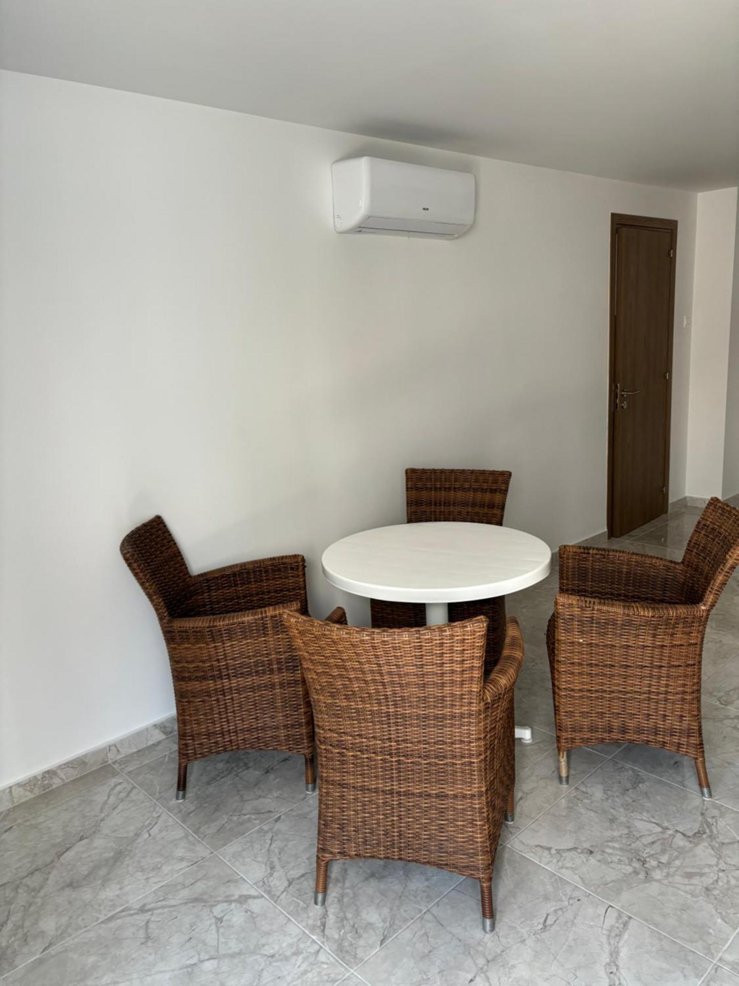 Luca Apts Napa Aya Napa Dış mekan fotoğraf